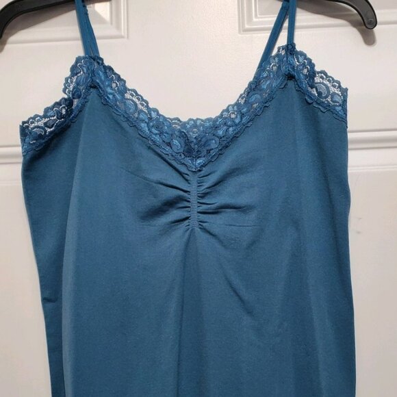 Attention Plus Lace Trim Cami Tank Top size 1X - Picture 2 of 12